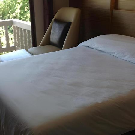 Honey Lodge Pattaya Exterior photo